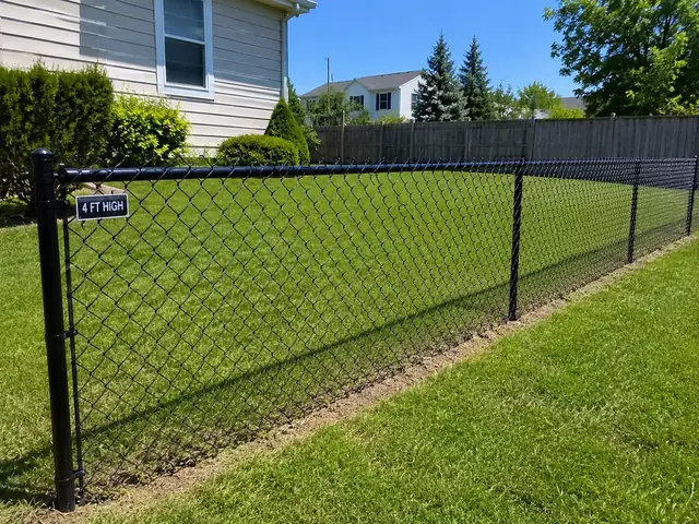 Residential Chain Link Fence — 4ft High